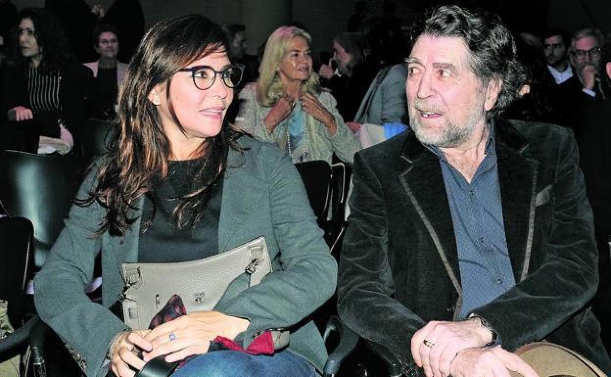 joaqu-n-sabina-se-casa-con-jimena-coronado-y-grande-marlaska-oficia-el